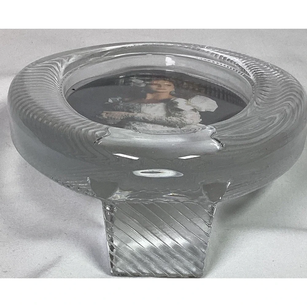 Mikasa Japan Crystal Glass Oval Picture Frame 6.25